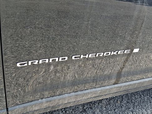 New 2026 Jeep Grand Cherokee L Limited image 5