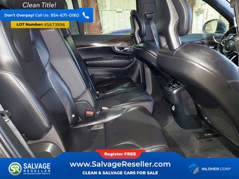 Used 2018 Volvo XC90 T6 Momentum w/ Convenience Package image 5