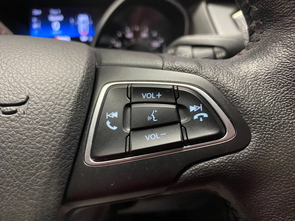 Used 2017 Ford Focus Titanium w/ Titanium Technology Package FWD image 33