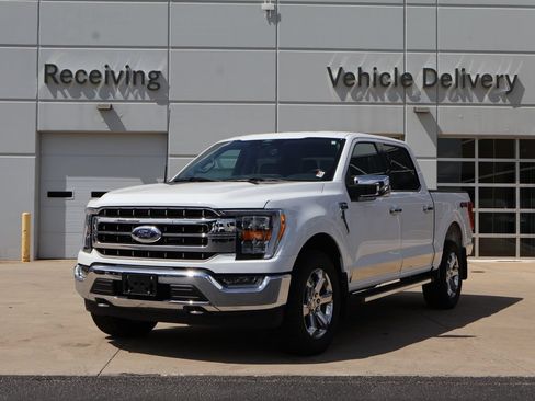 Used 2022 Ford F150 Lariat w/ Max Trailer Tow Package AWD/4WD image 3
