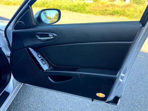 Used 2005 MAZDA RX-8 w/ AT Grand Touring Pkg image 28