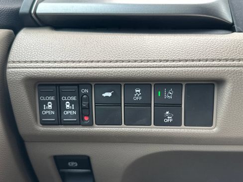 Used 2020 Honda Odyssey EX-L image 18