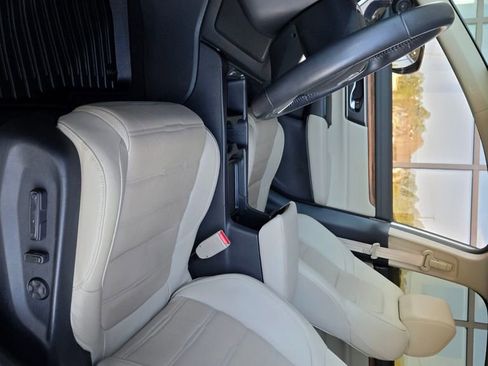 Used 2022 Honda CR-V EX-L image 9