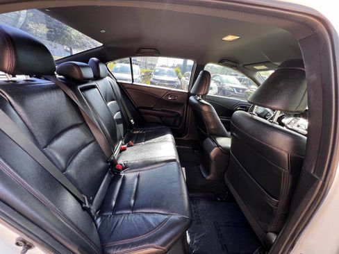 Used 2017 Honda Accord Sport Special Edition image 11