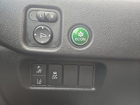Used 2021 Honda Passport Sport image 16