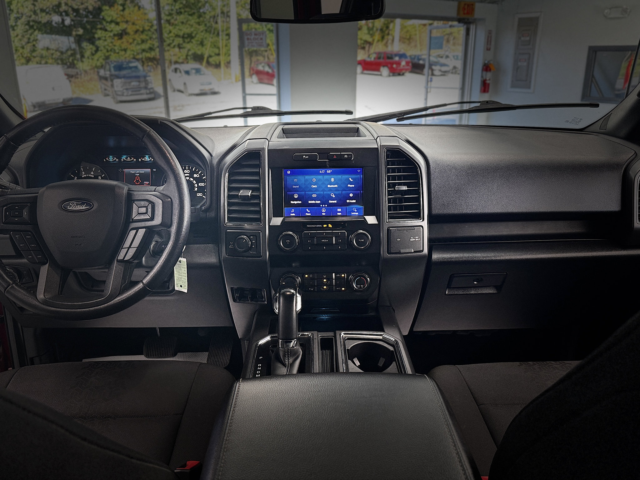 Used 2019 Ford F150 XLT w/ Equipment Group 302A Luxury AWD/4WD image 22