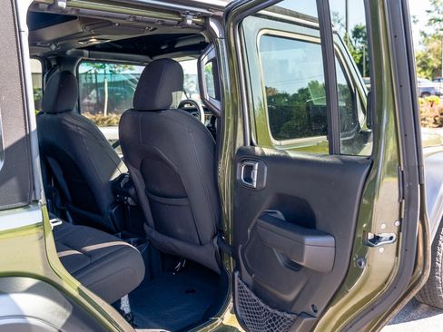 Used 2023 Jeep Wrangler Unlimited Sport AWD/4WD image 14