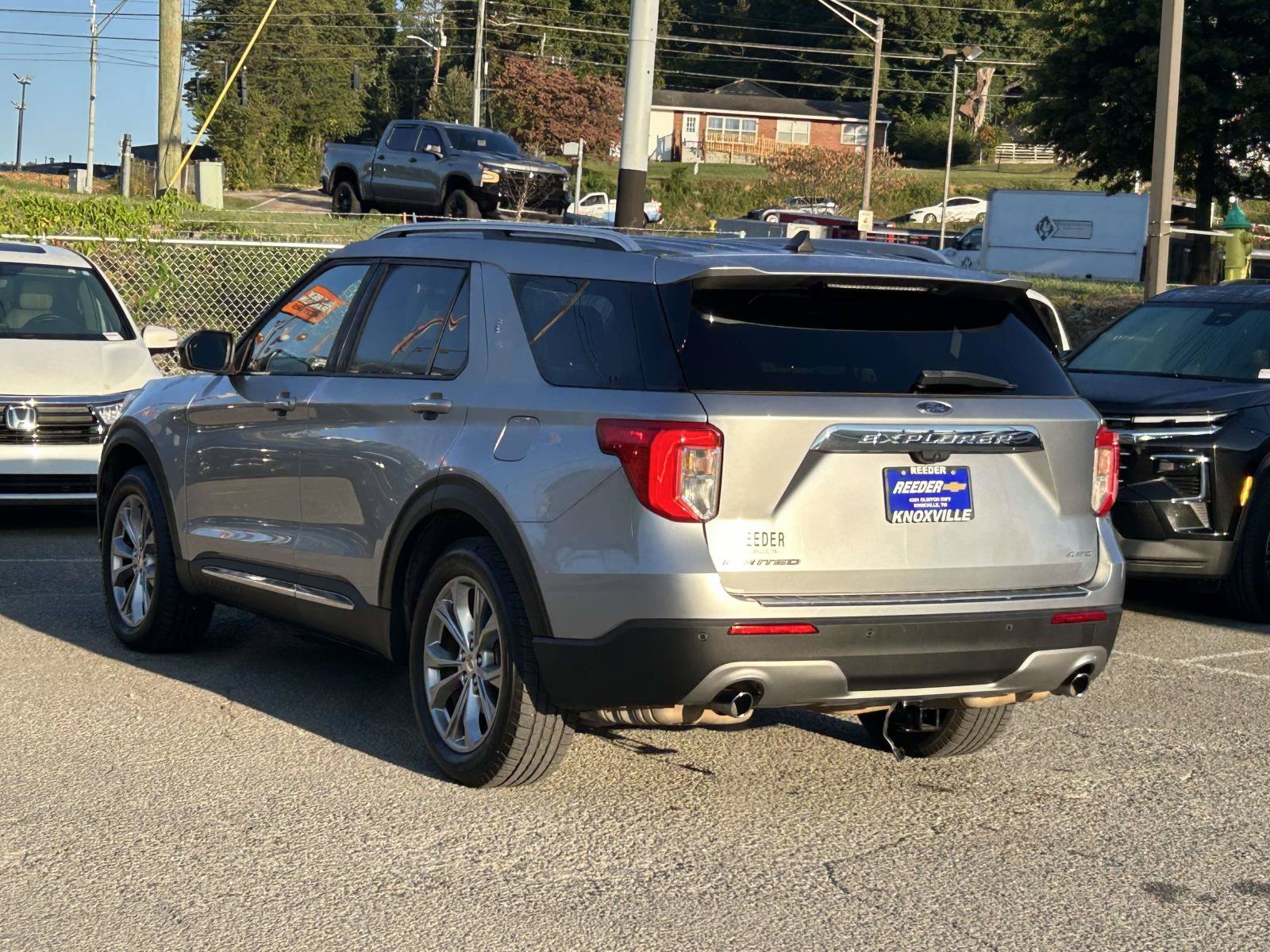 Used 2022 Ford Explorer Limited AWD/4WD image 5