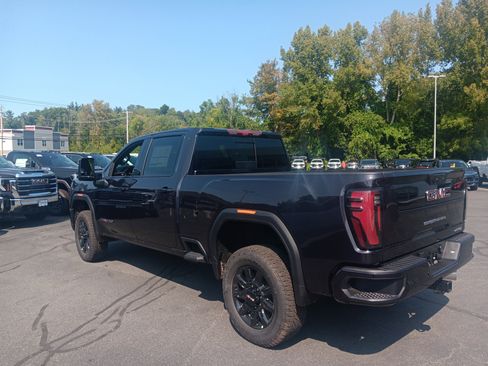 New 2026 GMC Sierra 2500 AT4 w/ Max Trailering Package image 3