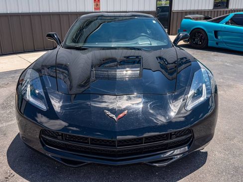 Used 2019 Chevrolet Corvette Stingray Coupe w/ 2LT Preferred Equipment Group RWD image 5