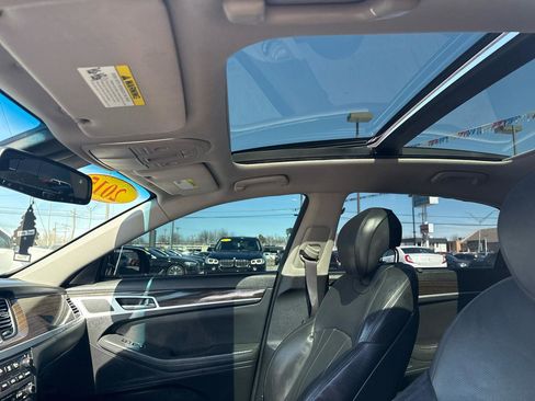 Used 2015 Hyundai Genesis 3.8 w/ Option Group 02 image 27