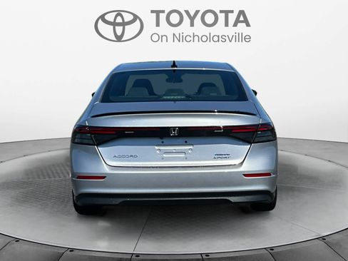 Used 2024 Honda Accord Sport image 4