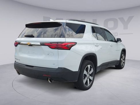 Used 2023 Chevrolet Traverse LT w/ LT Premium Package AWD/4WD image 5