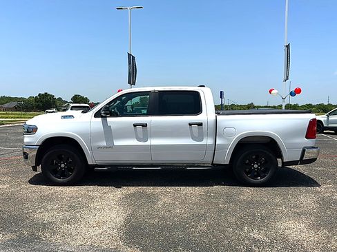Used 2025 RAM 1500 Lone Star RWD image 5