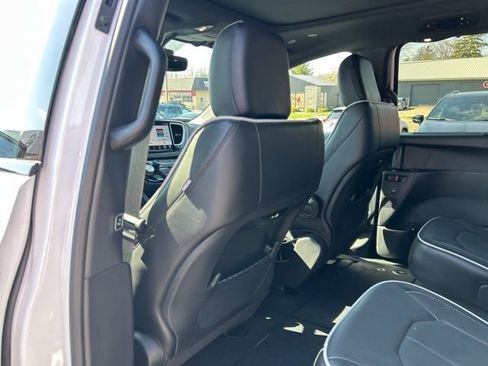 New 2026 Chrysler Pacifica Limited AWD/4WD image 22