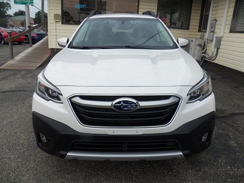 Used 2020 Subaru Outback Limited AWD/4WD image 6