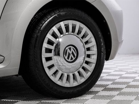 Used 2016 Volkswagen Beetle 1.8T SE image 45