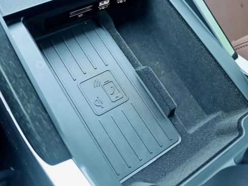 Used 2019 Audi Q8 Premium Plus w/ Premium Plus image 29