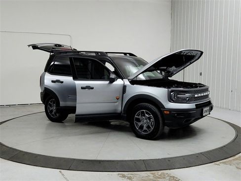 Used 2023 Ford Bronco Sport Badlands image 9