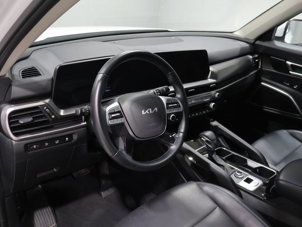 Used 2025 Kia Telluride S AWD/4WD image 15