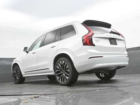 New 2026 Volvo XC90 B6 Plus w/ Protection Package Premier AWD/4WD image 33