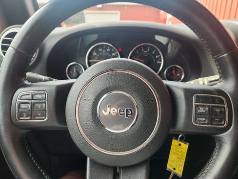 Used 2014 Jeep Wrangler Rubicon w/ Power Convenience Group image 15