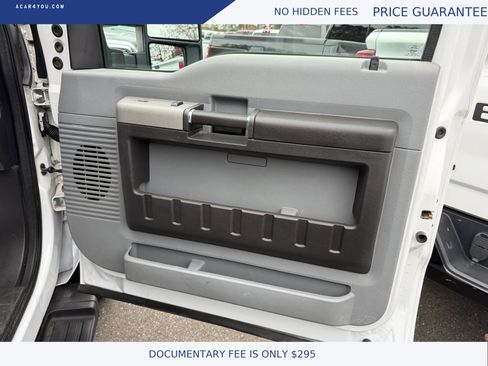 Used 2015 Ford F250 XLT w/ Snow Plow Prep Package image 16