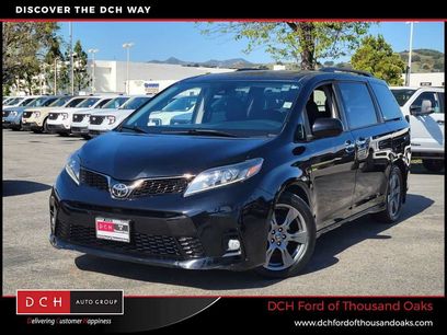 Used 2020 Toyota Sienna SE w/ Carpet Mat Package