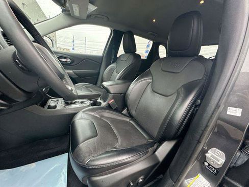 Certified 2022 Jeep Cherokee Latitude Lux image 13