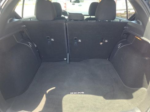 Used 2021 Nissan Kicks SV FWD image 6