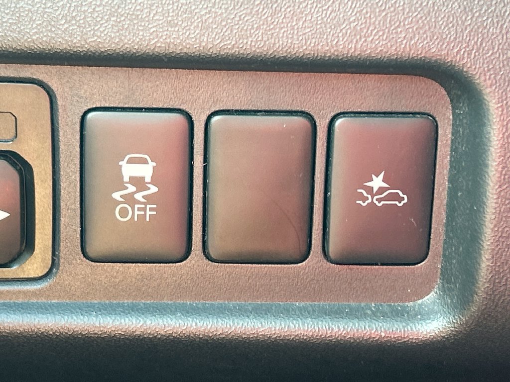 Used 2024 Mitsubishi Mirage ES FWD image 30