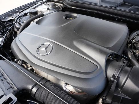 Used 2016 Mercedes-Benz GLA 250 image 23