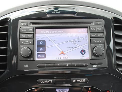 Used 2011 Nissan Juke SL w/ Sport Pkg AWD/4WD image 21