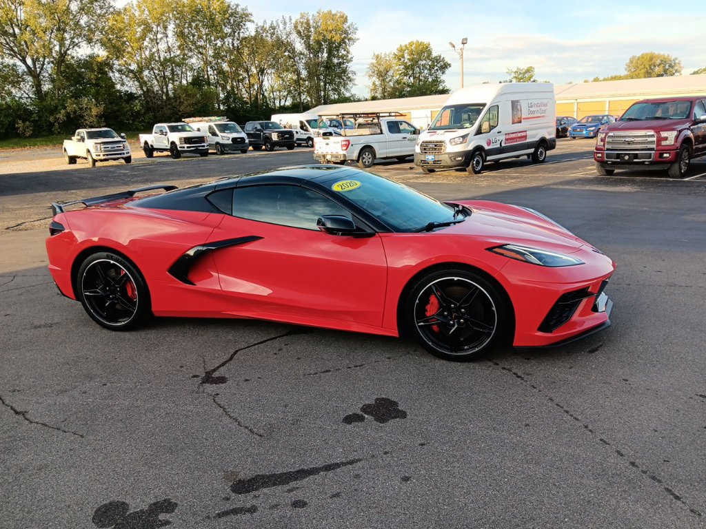 Used 2020 Chevrolet Corvette Stingray Preferred Cpe w/ 2LT Preferred Equipment Group RWD image 4