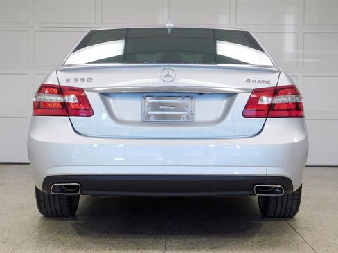 Used 2013 Mercedes-Benz E 350 4MATIC Sedan image 5