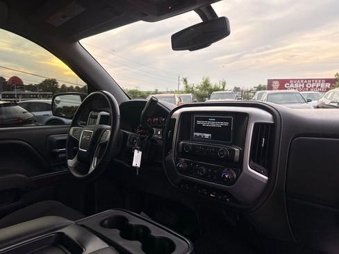 Used 2017 GMC Sierra 1500 SLE w/ SLE Value Package AWD/4WD image 35