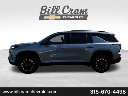 Used 2025 Chevrolet Traverse Z71 AWD/4WD image 33
