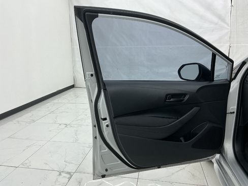 Used 2023 Toyota Corolla LE FWD image 18