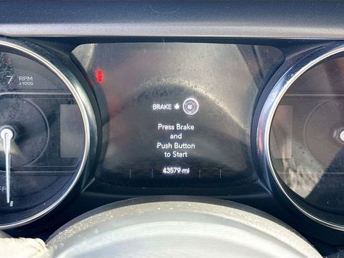 Used 2023 Jeep Wrangler Unlimited w/ Convenience Group image 13