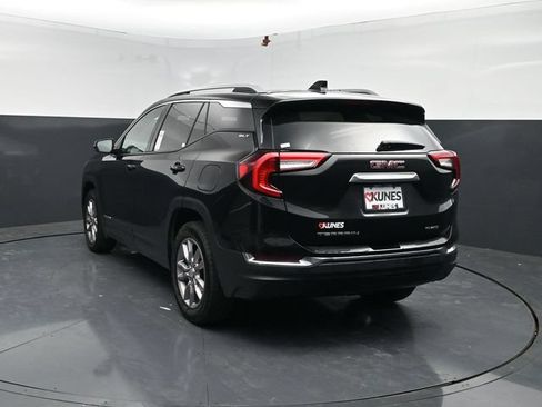 Used 2024 GMC Terrain SLT AWD/4WD image 6