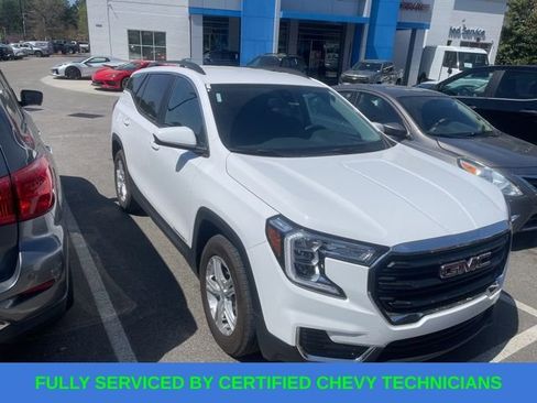 Used 2022 GMC Terrain SLE w/ Driver Convenience Package image 7