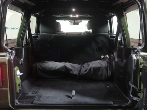 Used 2021 Jeep Wrangler Unlimited Sport image 8