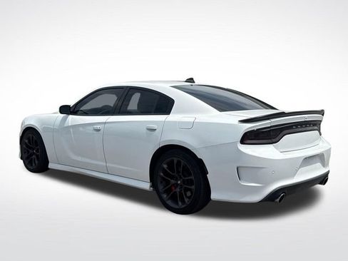 Used 2022 Dodge Charger Scat Pack w/ Plus Group RWD image 3