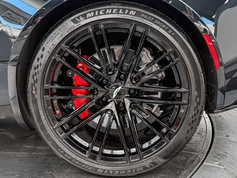 Used 2024 Aston Martin DB12 Coupe RWD image 11