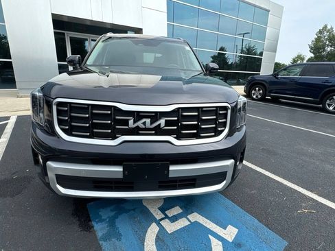 Used 2025 Kia Telluride S AWD/4WD image 2