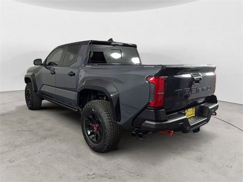 Used 2025 Toyota Tacoma TRD Pro image 3