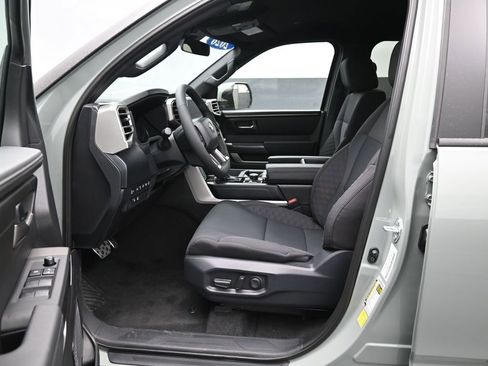 New 2026 Toyota Tundra SR5 AWD/4WD image 10