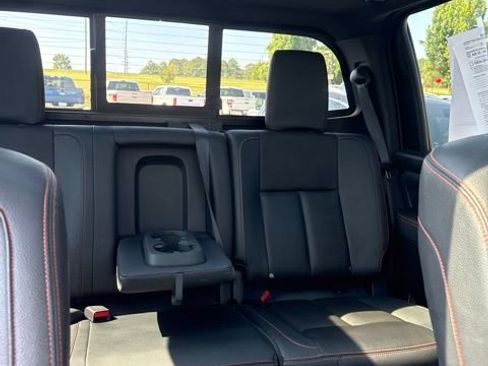 Used 2024 Nissan Titan PRO-4X w/ Pro-4x Convenience Package AWD/4WD image 41