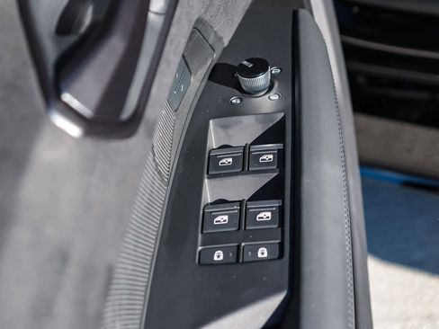 Used 2025 Audi RS e-tron GT performance w/ 21" Wheel Package image 29