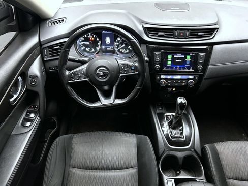 Used 2019 Nissan Rogue SV w/ Sun & Sound Touring Package AWD/4WD image 14